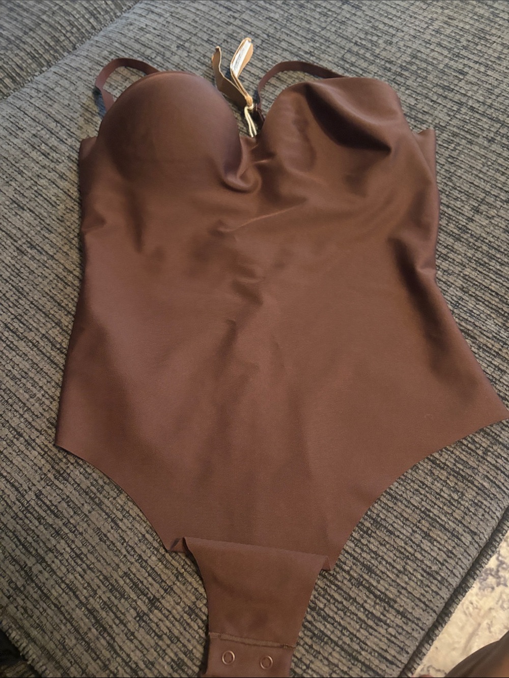 Skims plunge body suit
$108 value
Medium